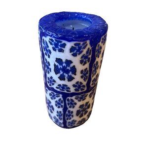 Stonia Creations Inc. 6" Blue&white Candle 70 Hour Burn Time